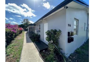 916 4th Street 1, West Palm Beach