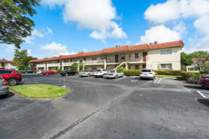 21 Abbey Lane 202, Delray Beach