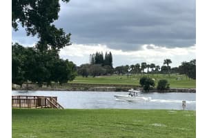 308 Golfview Road 107, North Palm Beach
