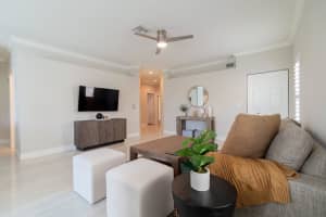 12616 Shoreline Drive 102 A, Wellington