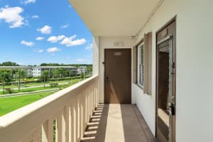 4090 Guildford E, Boca Raton
