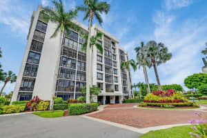 6895 Willow Wood Drive 1023, Boca Raton