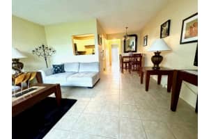 560 Horizons W 106, Boynton Beach