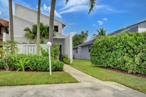1348 The 12th Fairway, Wellington