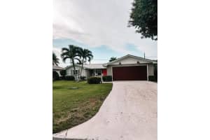 8053 Se Carlton Street, Hobe Sound