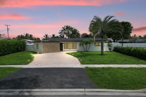 1001 Se 13th Court, Deerfield Beach