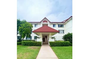 110 Half Moon Circle E2, Hypoluxo