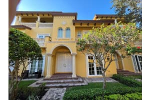 355 Ne 69th Circle, Boca Raton