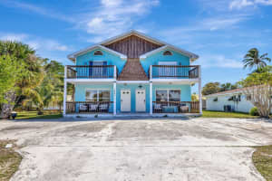 1903 Plover Avenue B, Hutchinson Island