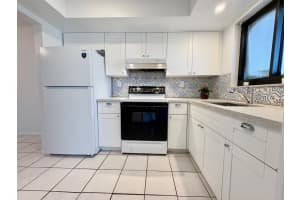 305 Se 9th Avenue 13, Pompano Beach