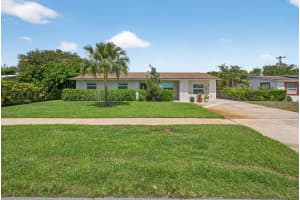 704 Juniper Drive, North Palm Beach