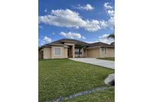 2202 Sw Crocus Lane, Port Saint Lucie