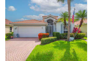 596 Nw Lambrusco Drive, Port Saint Lucie