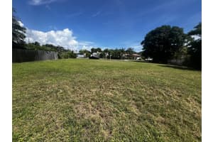 366 Alhambra Place, West Palm Beach