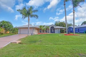 2774 Se Howell Avenue, Port Saint Lucie