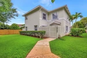 13814 Yarmouth Drive, Wellington