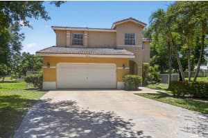 4426 Nw 41 Place, Coconut Creek