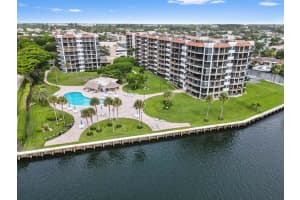 899 Jeffery Street 208, Boca Raton