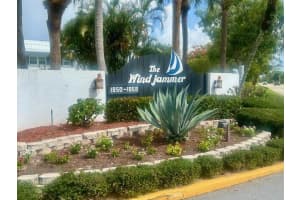 1868 Sw Palm City Road 304, Stuart