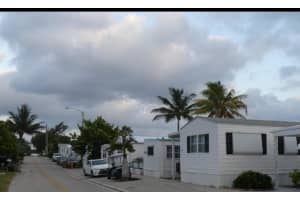 21 Bamboo Drive, Cd21, Briny Breezes