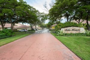 293 Old Meadow Way N, Palm Beach Gardens