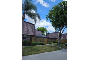 7521 Courtyard Run E, Boca Raton