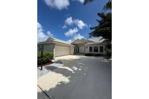 8711 Eagle Run Drive, Boca Raton