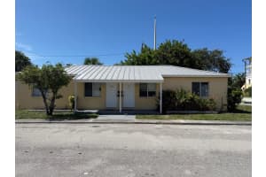 400 Metcalf Court 401, West Palm Beach