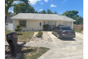 5670 Ithaca Circle W, Greenacres