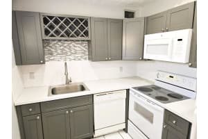 89 Saxony B B, Delray Beach