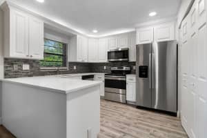 9 Via De Casas Norte C, Boynton Beach