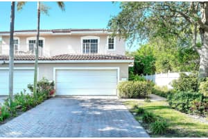 2560 Ne 11th Street, Pompano Beach