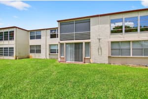 16 Willowbrook Lane 102, Delray Beach