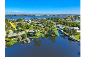 1282 Sw Pelican Crescent, Palm City