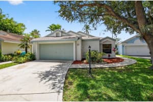 21 Swallow Drive, Boynton Beach
