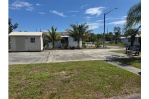 2023 St. Lucie Boulevard, Fort Pierce
