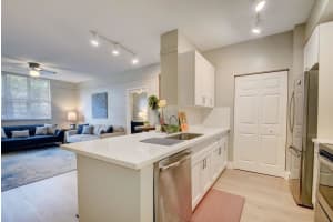 780 S Sapodilla Avenue 105, West Palm Beach