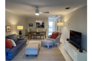800 Coquina Lane 203, Vero Beach