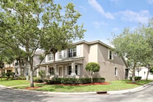 8217 Calterra Drive, Palm Beach Gardens