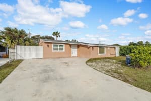 4389 Bellewood Street, Palm Beach Gardens