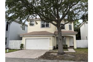 5076 Sw 38th Way, Hollywood