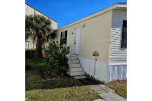 6 N Loafing Street E, Hypoluxo