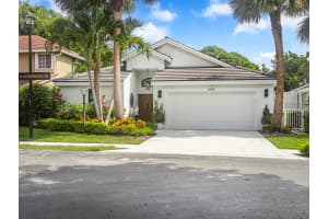 2895 N Clearbrook Circle, Delray Beach