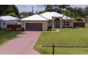232 Se Verada Avenue, Port Saint Lucie