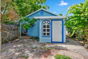 714 W Lakewood Road B, West Palm Beach