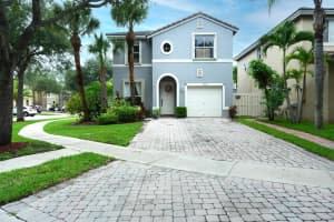 4043 Lake Tahoe Circle, West Palm Beach