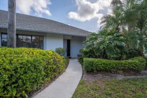 2216 Amesbury Court, Wellington