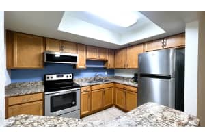 1532 Se Royal Green Circle 201, Port Saint Lucie