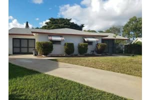 10133 Windtree Lane N, Boca Raton