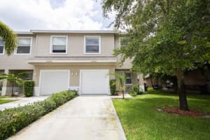 12425 Westhampton Circle, Wellington